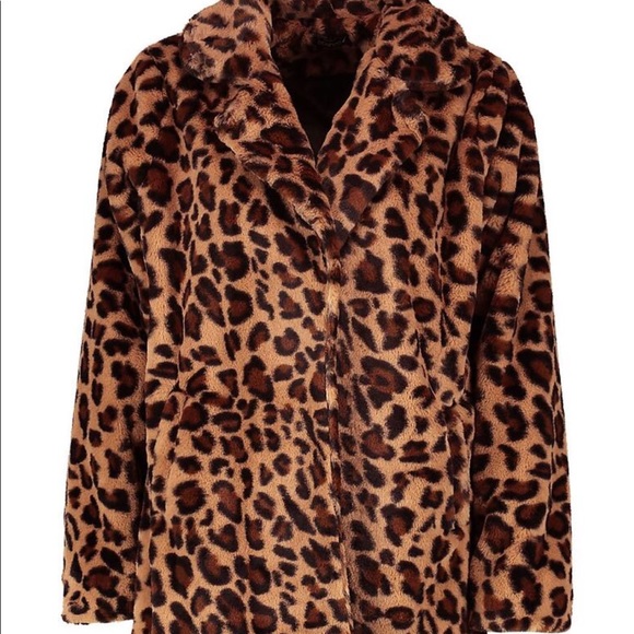 Faux fur jacket 🧥 - Picture 6 of 9